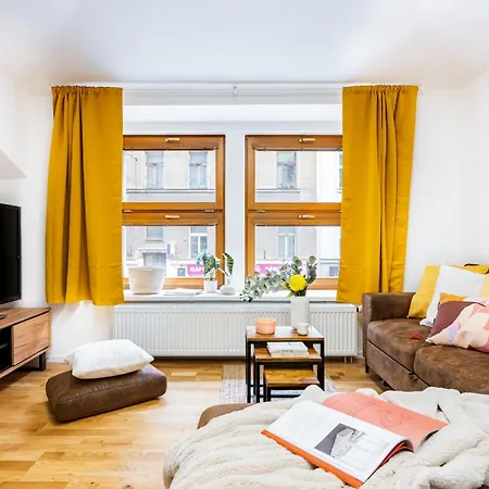 Days - One Bedroom With Tv & Netflix, 5 Minutes To National Museum